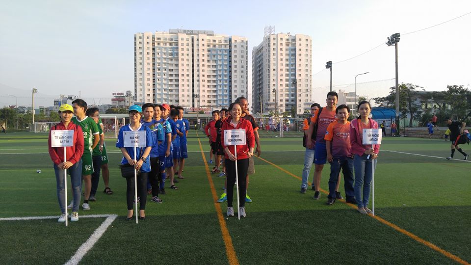 17951870_1541248975886658_1851367919751954590_n